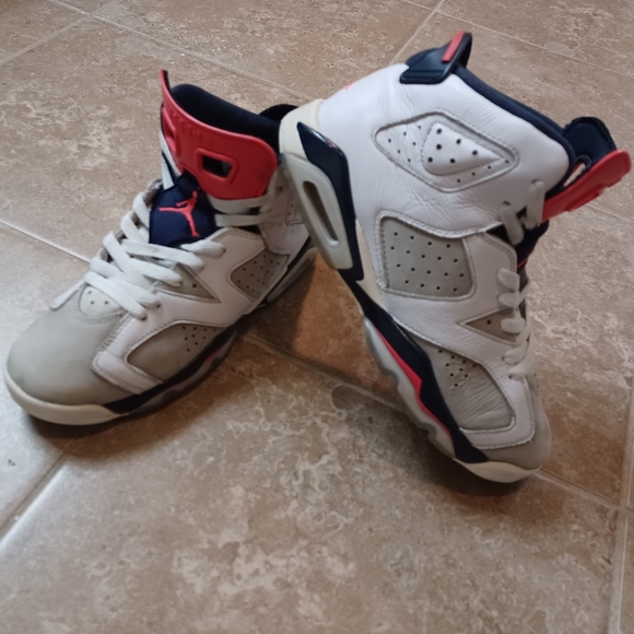 Air Jordan 6 Retro 'Tinker' Wo.8½ (7Y) - Picture 4 of 9